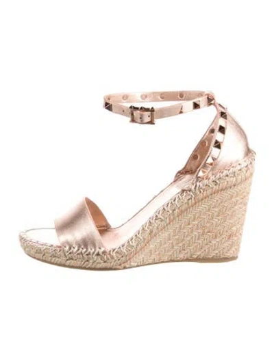 Pre-owned Valentino Garavani Rockstud Accents Leather Espadrilles In Metallic/pink