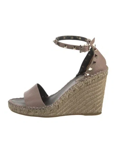 Pre-owned Valentino Garavani Rockstud Accents Leather Espadrilles In Neutral