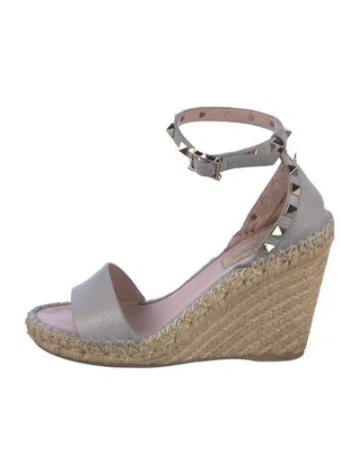 Pre-owned Valentino Garavani Rockstud Accents Leather Espadrilles In Neutral