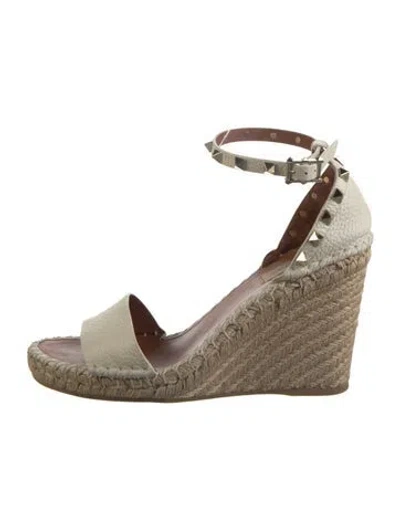 Pre-owned Valentino Garavani Rockstud Accents Leather Espadrilles In Neutral