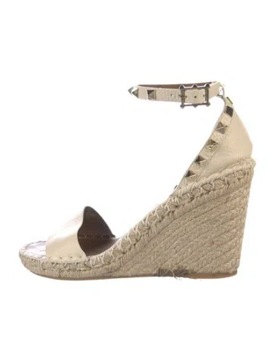Pre-owned Valentino Garavani Rockstud Accents Leather Espadrilles In Neutral