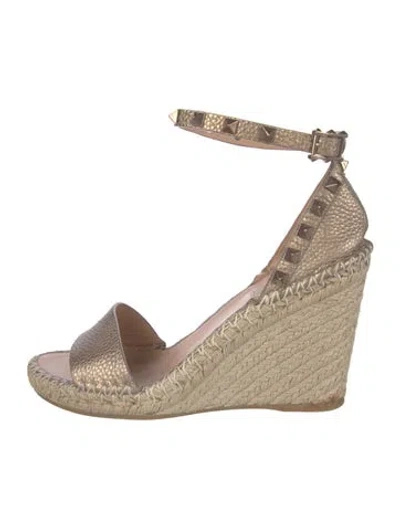 Pre-owned Valentino Garavani Rockstud Accents Leather Espadrilles In Neutral