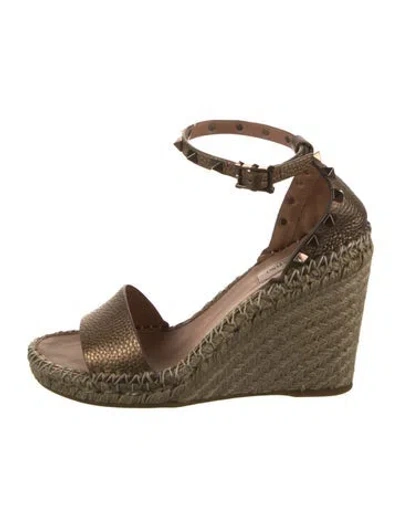 Pre-owned Valentino Garavani Rockstud Accents Leather Espadrilles In Neutral