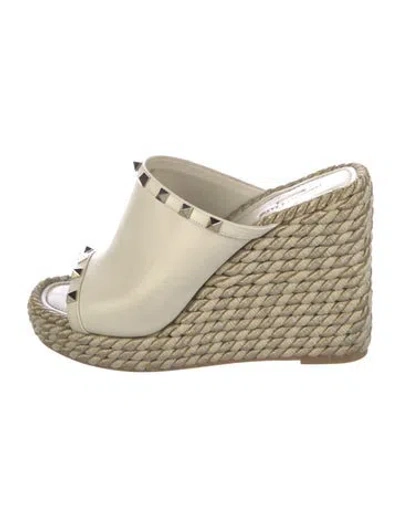 Pre-owned Valentino Garavani Rockstud Accents Leather Espadrilles In Neutral