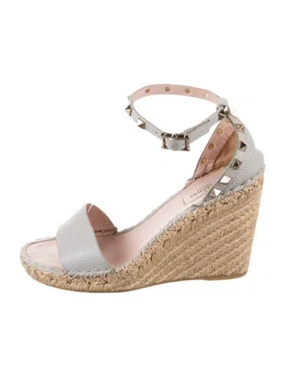 Pre-owned Valentino Garavani Rockstud Accents Leather Espadrilles In Neutral