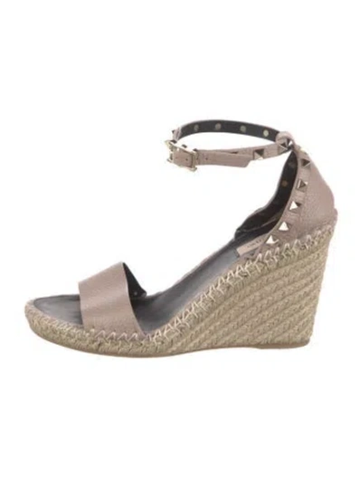 Pre-owned Valentino Garavani Rockstud Accents Leather Espadrilles In Neutral