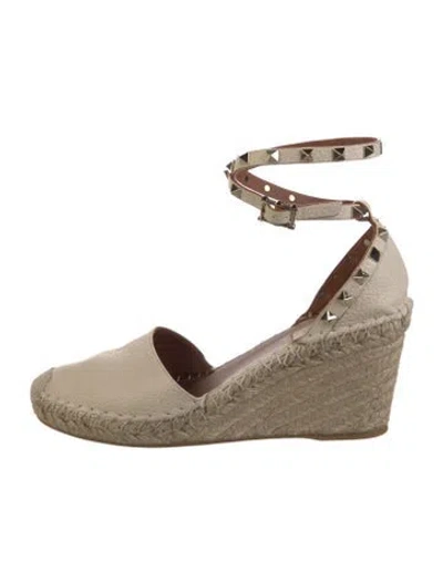 Pre-owned Valentino Garavani Rockstud Accents Leather Espadrilles In Neutrals