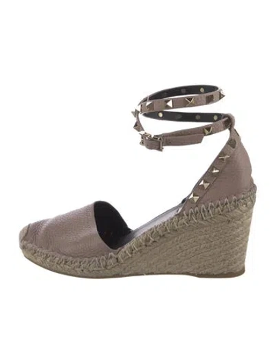 Pre-owned Valentino Garavani Rockstud Accents Leather Espadrilles In Neutrals