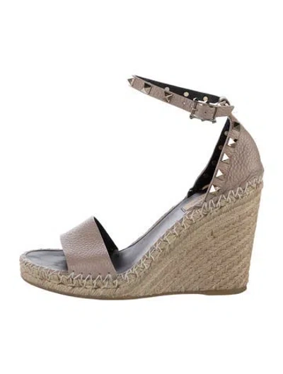 Pre-owned Valentino Garavani Rockstud Accents Leather Espadrilles In Neutrals