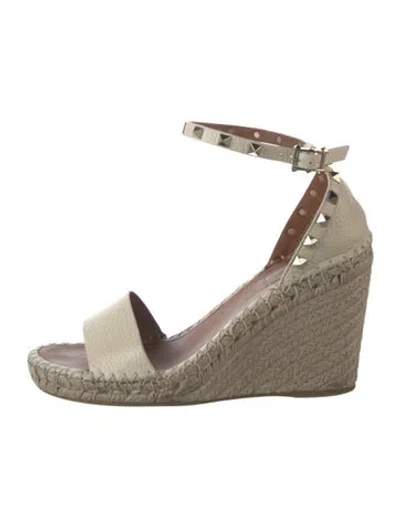 Pre-owned Valentino Garavani Rockstud Accents Leather Espadrilles In Neutrals