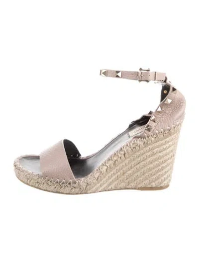 Pre-owned Valentino Garavani Rockstud Accents Leather Espadrilles In Neutrals