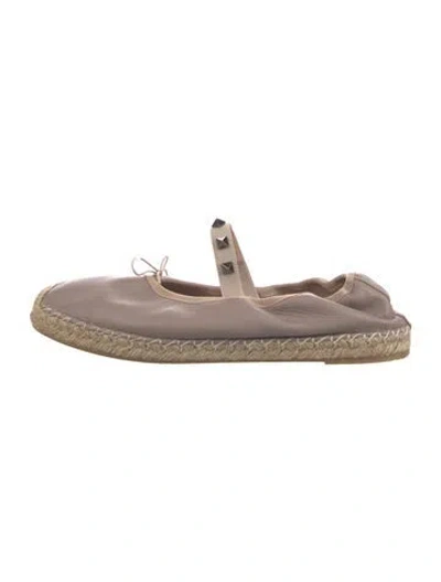 Pre-owned Valentino Garavani Rockstud Accents Leather Espadrilles In Neutrals