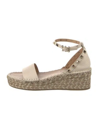 Pre-owned Valentino Garavani Rockstud Accents Leather Espadrilles In Neutrals