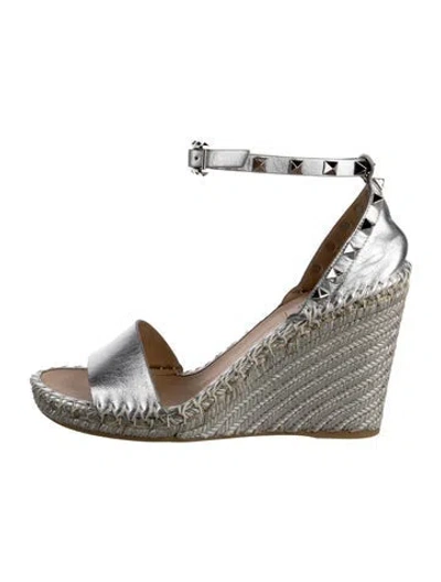 Pre-owned Valentino Garavani Rockstud Accents Leather Espadrilles In Silver