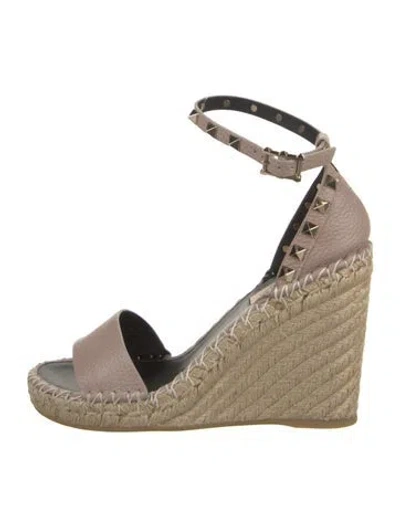 Pre-owned Valentino Garavani Rockstud Accents Leather Espadrilles W/ Tags In Neutral