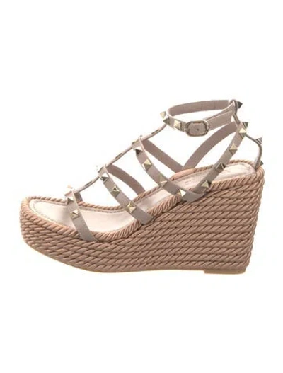 Pre-owned Valentino Garavani Rockstud Accents Leather Espadrilles W/ Tags In Neutral