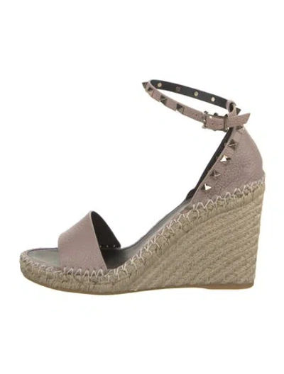 Pre-owned Valentino Garavani Rockstud Accents Leather Espadrilles W/ Tags In Neutral