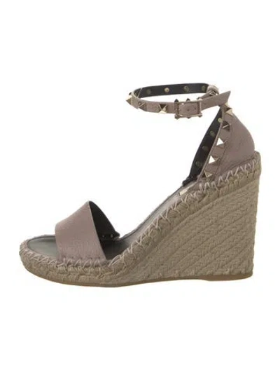 Pre-owned Valentino Garavani Rockstud Accents Leather Espadrilles W/ Tags In Neutral