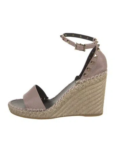 Pre-owned Valentino Garavani Rockstud Accents Leather Espadrilles W/ Tags In Neutrals