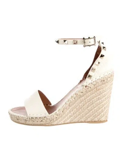 Pre-owned Valentino Garavani Rockstud Accents Leather Espadrilles In White