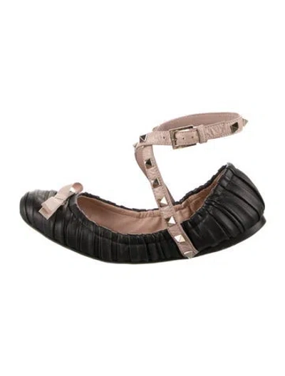 Pre-owned Valentino Garavani Rockstud Accents Leather Flats In Black