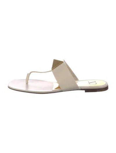 Pre-owned Valentino Garavani Rockstud Accents Leather Flip Flops In Neutrals