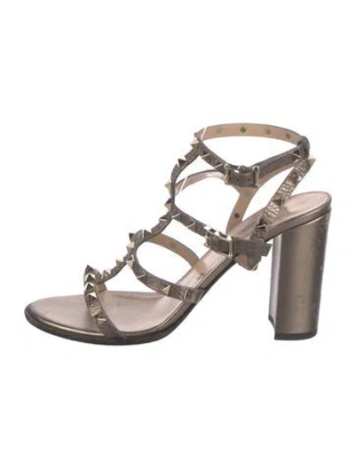 Pre-owned Valentino Garavani Rockstud Accents Leather Gladiator Sandals