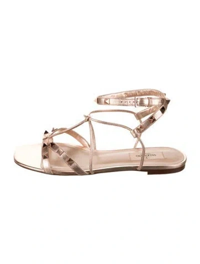Pre-owned Valentino Garavani Rockstud Accents Leather Gladiator Sandals