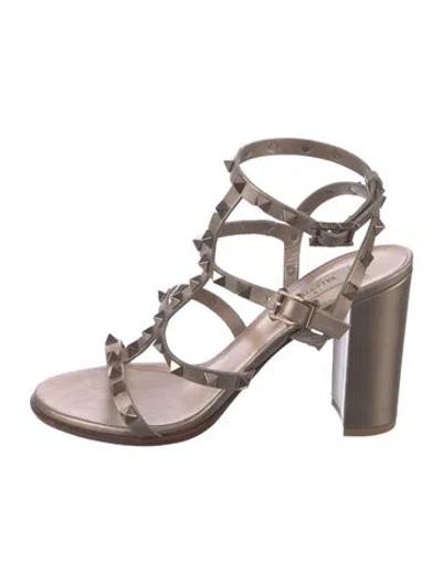 Pre-owned Valentino Garavani Rockstud Accents Leather Gladiator Sandals