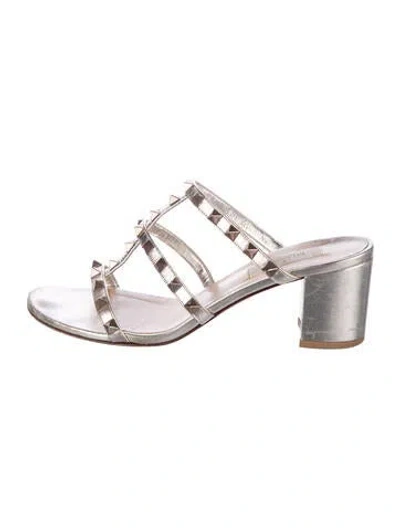 Pre-owned Valentino Garavani Rockstud Accents Leather Gladiator Sandals