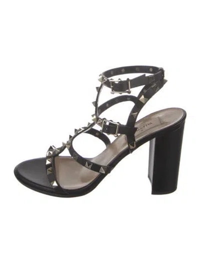 Pre-owned Valentino Garavani Rockstud Accents Leather Gladiator Sandals In Black