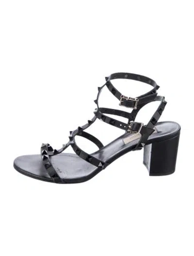 Pre-owned Valentino Garavani Rockstud Accents Leather Gladiator Sandals In Black