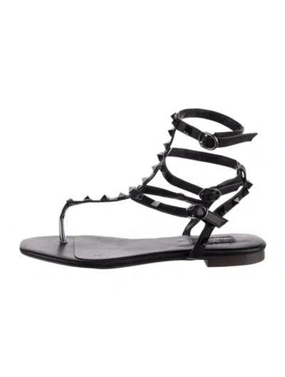 Pre-owned Valentino Garavani Rockstud Accents Leather Gladiator Sandals In Black
