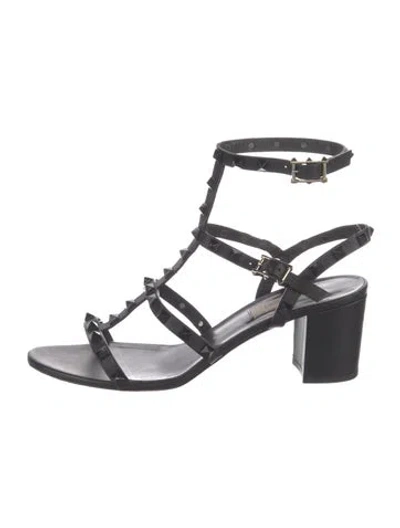 Pre-owned Valentino Garavani Rockstud Accents Leather Gladiator Sandals In Black