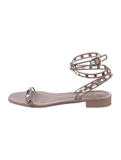 Pre-owned Valentino Garavani Rockstud Accents Leather Gladiator Sandals In Black