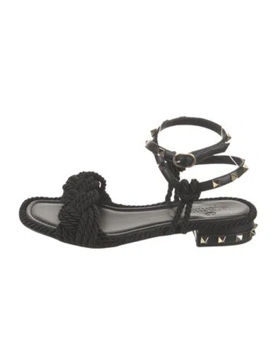 Pre-owned Valentino Garavani Rockstud Accents Leather Gladiator Sandals In Black