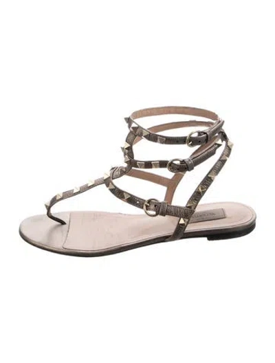 Pre-owned Valentino Garavani Rockstud Accents Leather Gladiator Sandals In Black