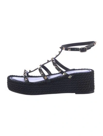 Pre-owned Valentino Garavani Rockstud Accents Leather Gladiator Sandals In Blue