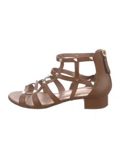 Pre-owned Valentino Garavani Rockstud Accents Leather Gladiator Sandals In Brown