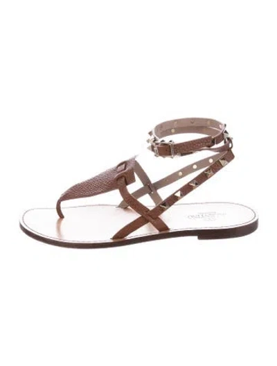 Pre-owned Valentino Garavani Rockstud Accents Leather Gladiator Sandals In Brown