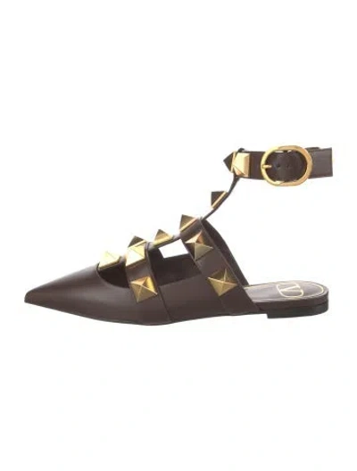 Pre-owned Valentino Garavani Rockstud Accents Leather Gladiator Sandals In Brown