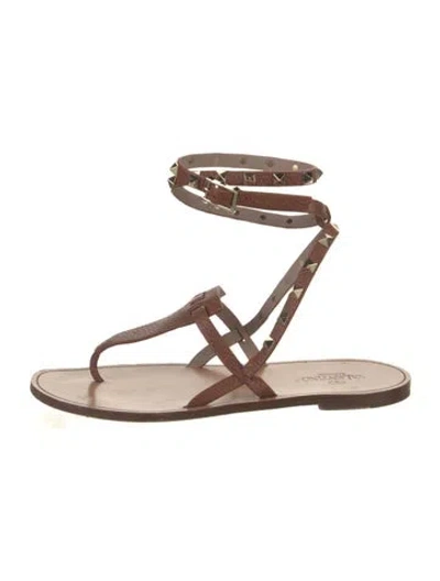 Pre-owned Valentino Garavani Rockstud Accents Leather Gladiator Sandals In Brown