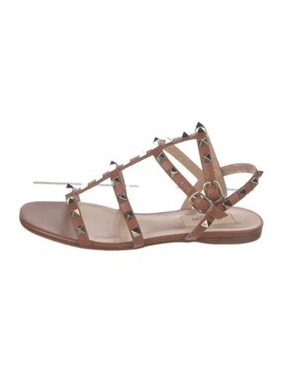 Pre-owned Valentino Garavani Rockstud Accents Leather Gladiator Sandals In Brown