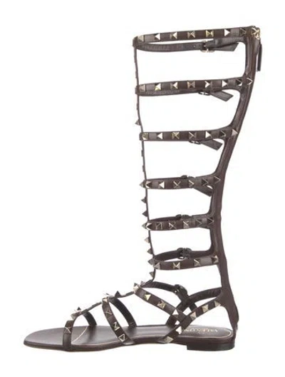 Pre-owned Valentino Garavani Rockstud Accents Leather Gladiator Sandals In Brown