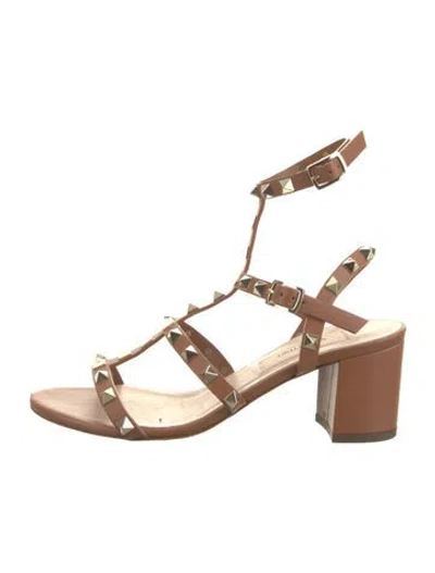 Pre-owned Valentino Garavani Rockstud Accents Leather Gladiator Sandals In Brown