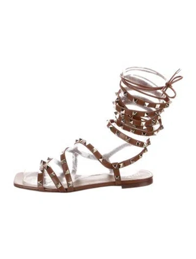 Pre-owned Valentino Garavani Rockstud Accents Leather Gladiator Sandals In Clear