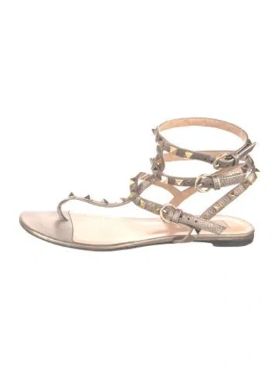 Pre-owned Valentino Garavani Rockstud Accents Leather Gladiator Sandals In Gold