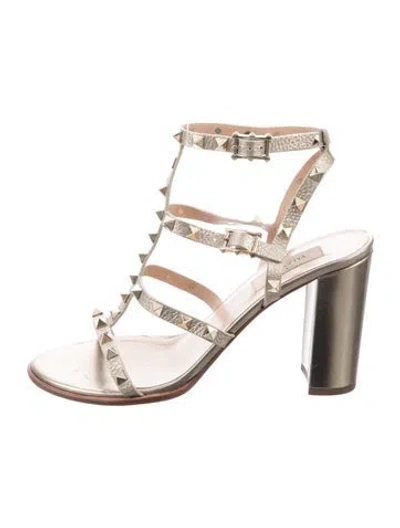 Pre-owned Valentino Garavani Rockstud Accents Leather Gladiator Sandals In Gold