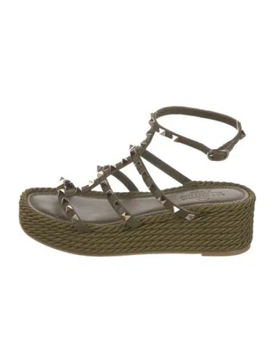 Pre-owned Valentino Garavani Rockstud Accents Leather Gladiator Sandals In Green