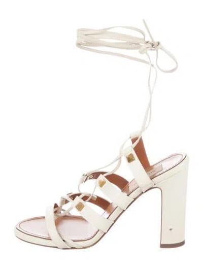 Pre-owned Valentino Garavani Rockstud Accents Leather Gladiator Sandals In Neutral
